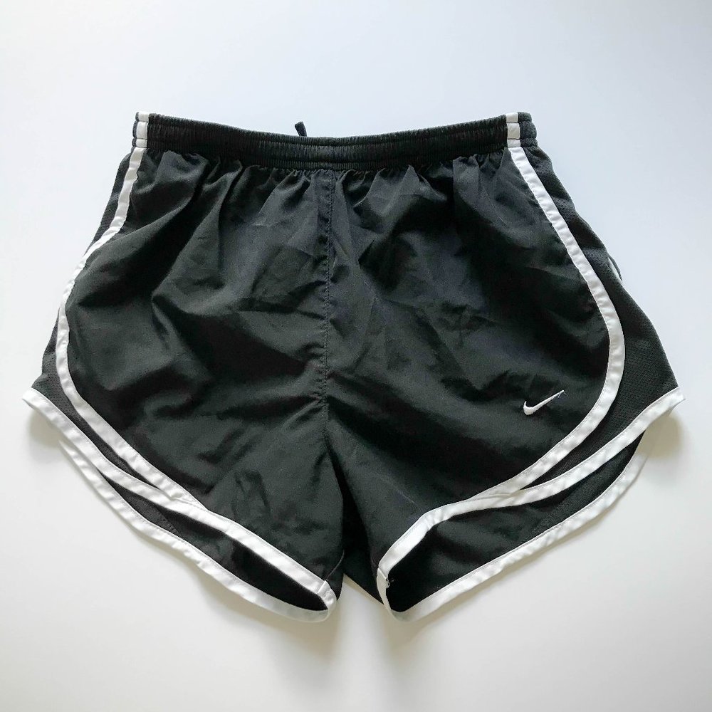 Women's Nike Tempo Shorts